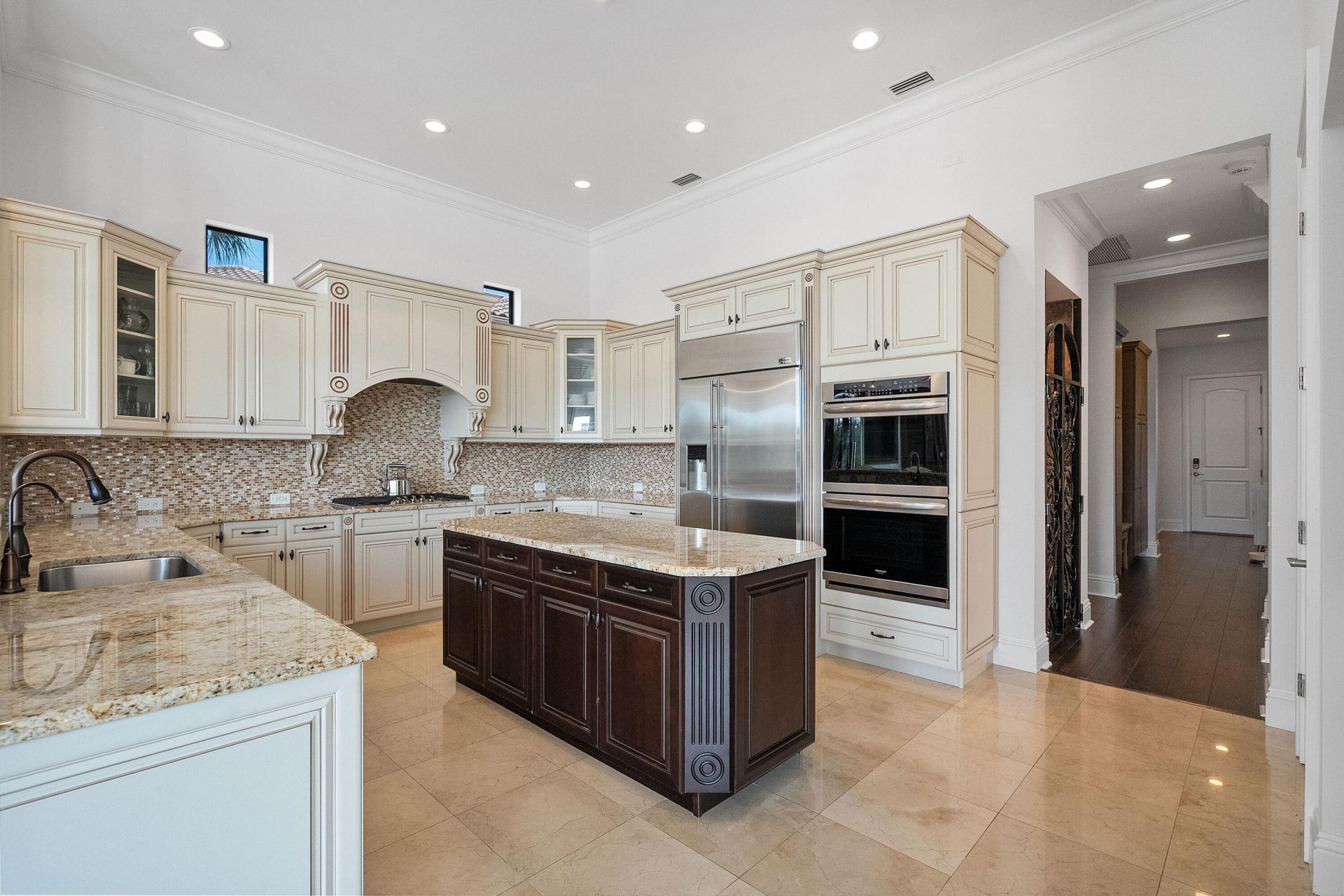 201 SE Fiore Bello, Port Saint Lucie, FL 34952 Photo