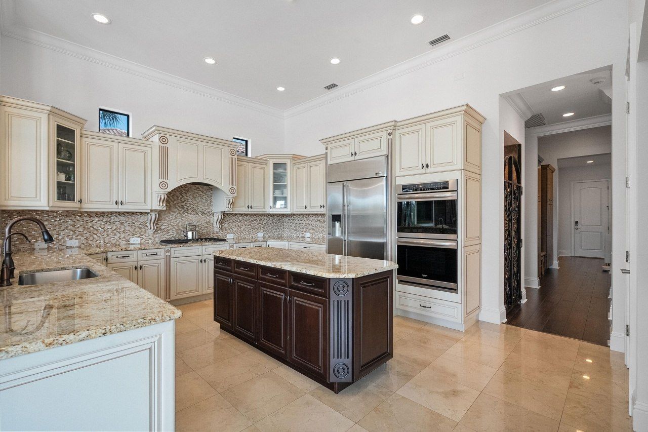 201 SE Fiore Bello, Port Saint Lucie, FL 34952 Photo