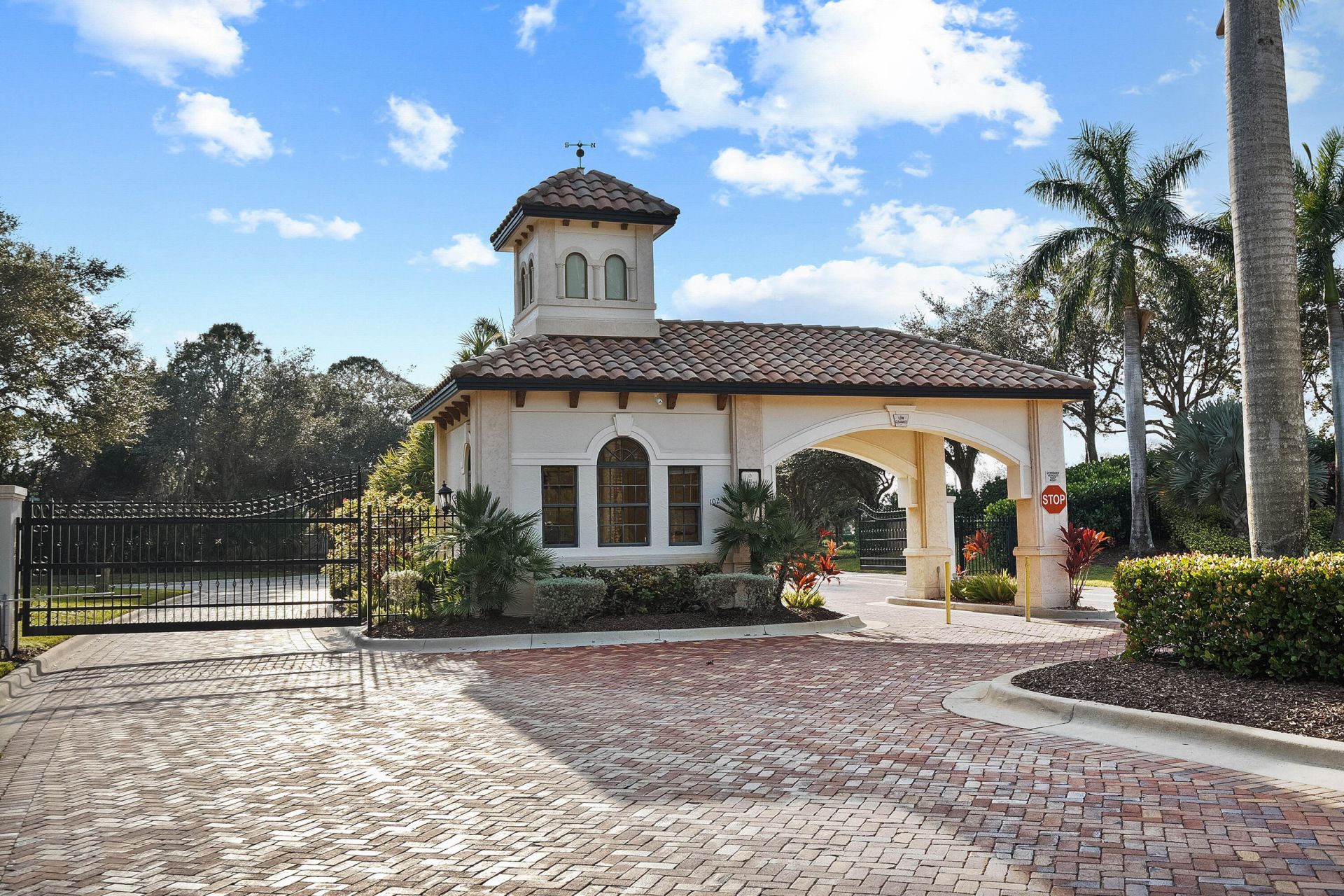 201 SE Fiore Bello, Port Saint Lucie, FL 34952 Photo
