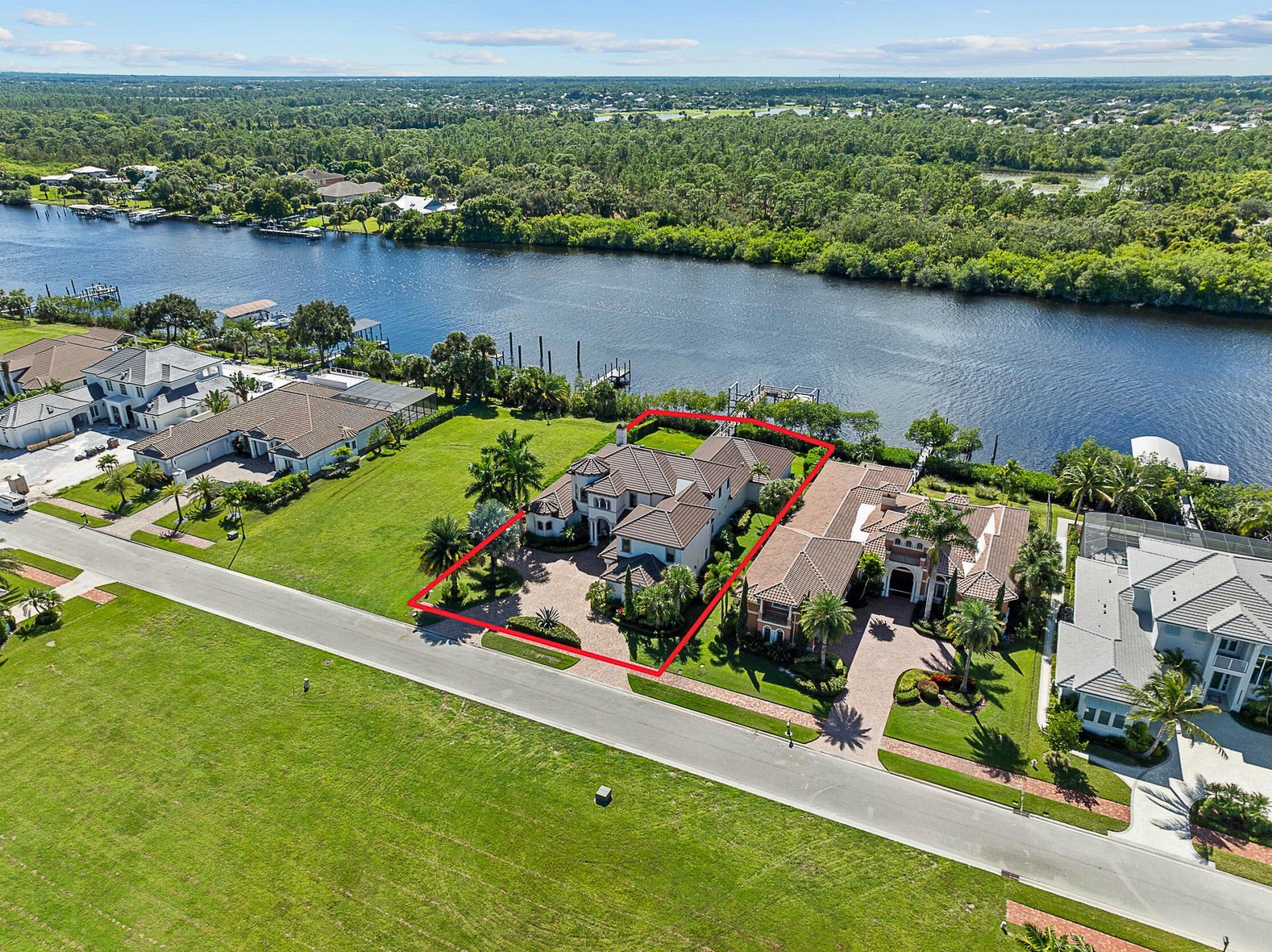 201 SE Fiore Bello, Port Saint Lucie, FL 34952 Photo