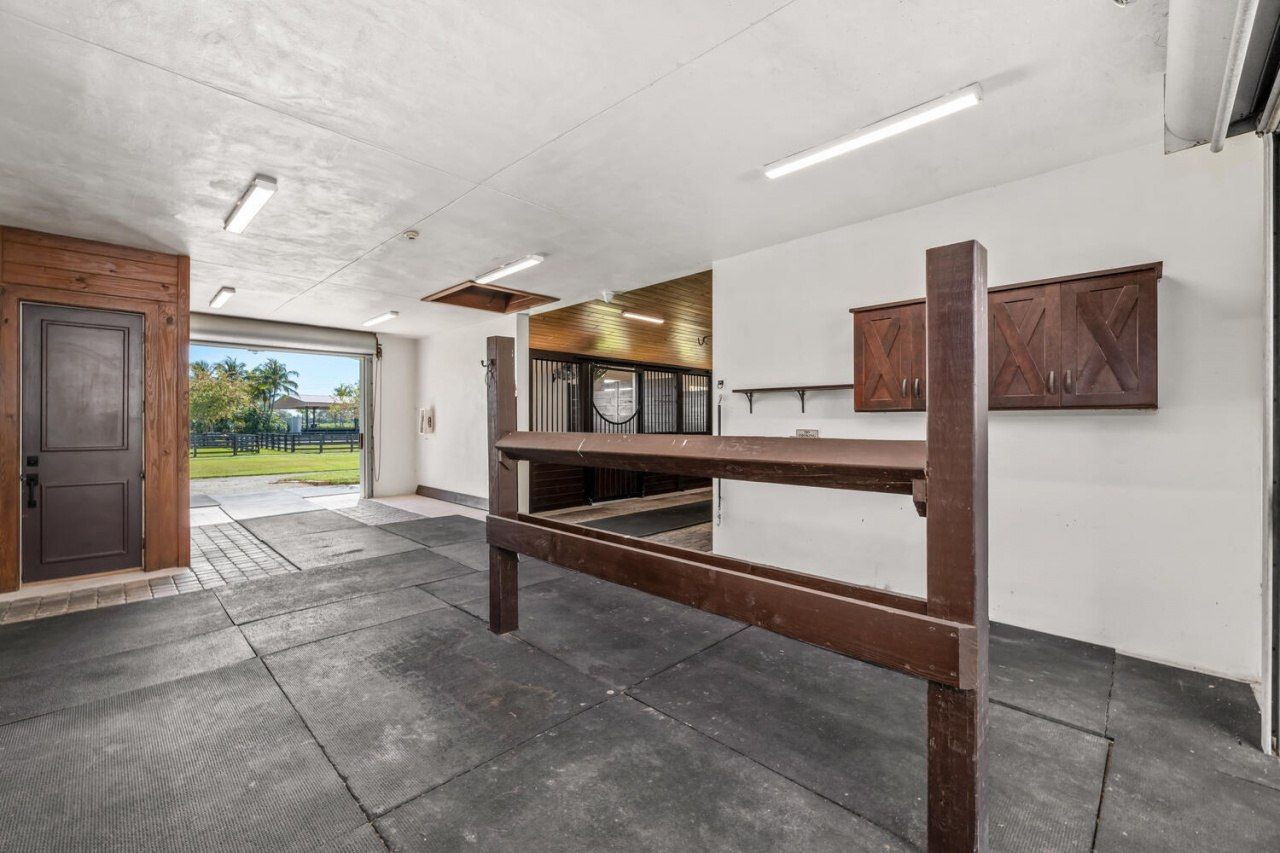 4915 Stables Way, Wellington, FL 33414 Photo