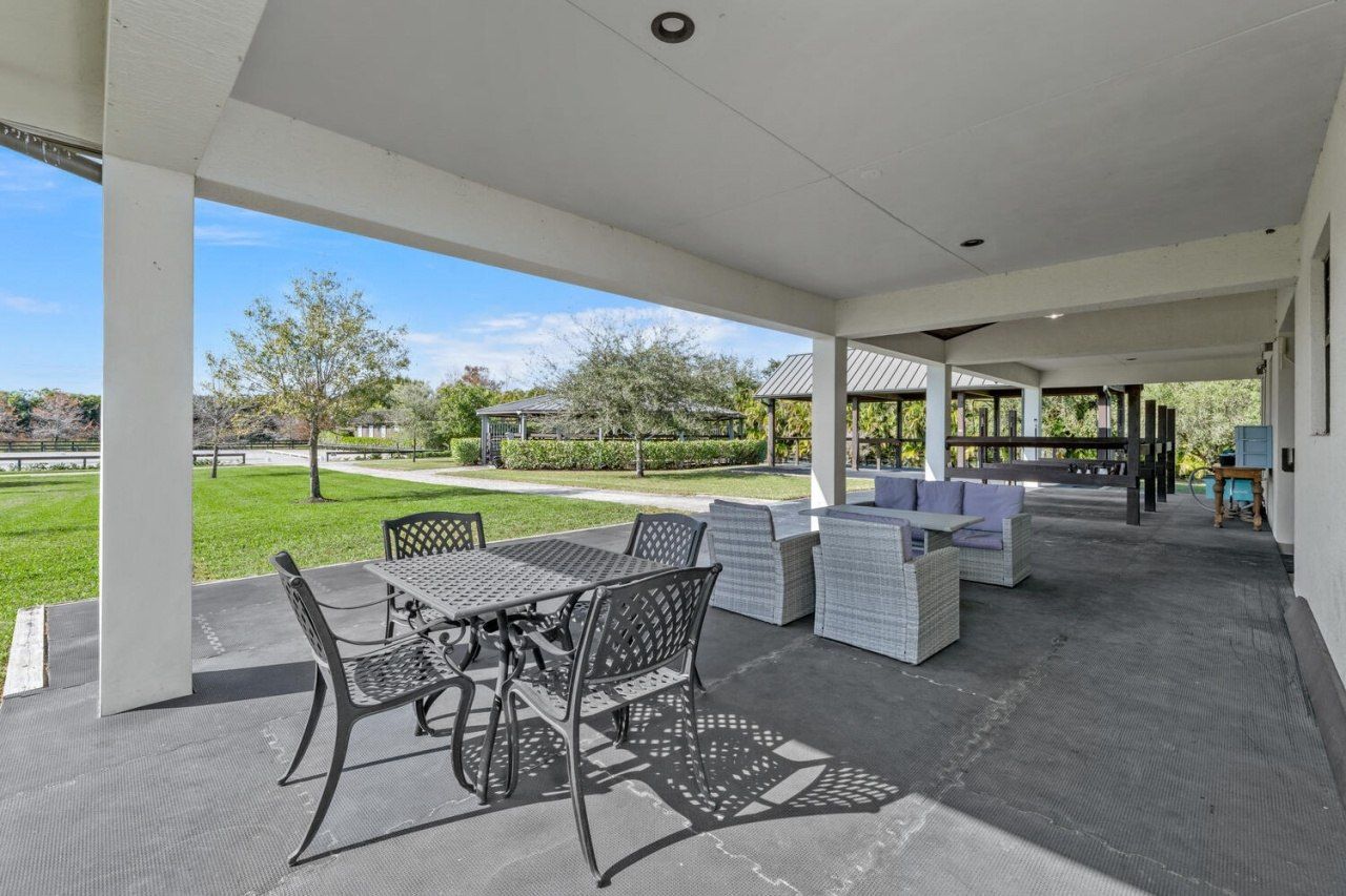 4915 Stables Way, Wellington, FL 33414 Photo