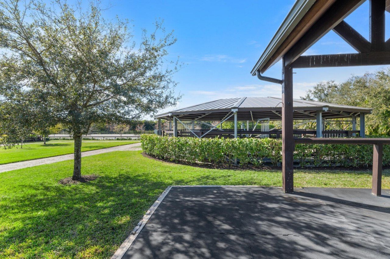 4915 Stables Way, Wellington, FL 33414 Photo