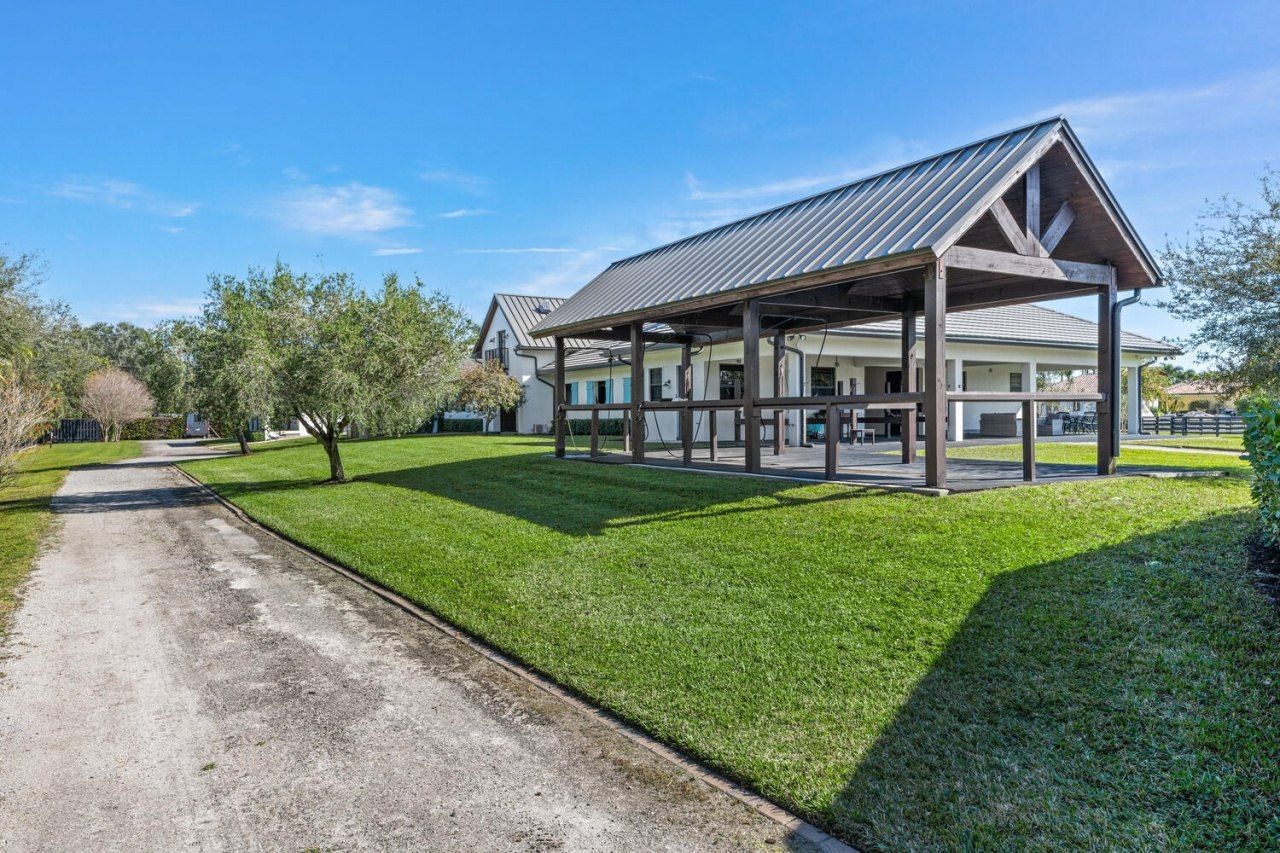 4915 Stables Way, Wellington, FL 33414 Photo