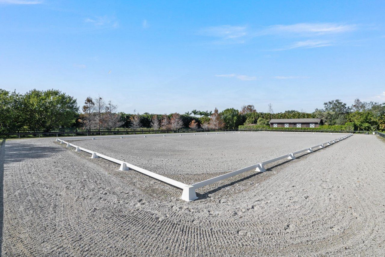 4915 Stables Way, Wellington, FL 33414 Photo