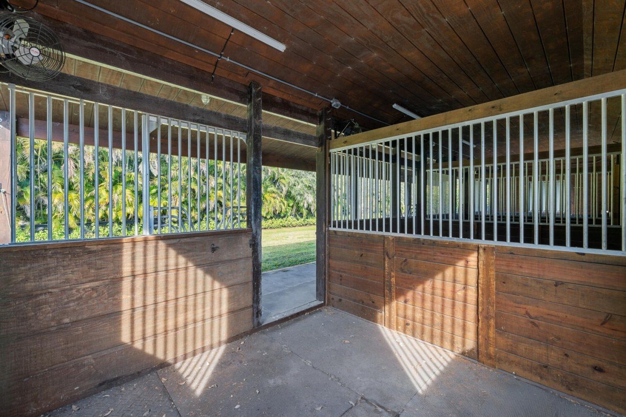 4915 Stables Way, Wellington, FL 33414 Photo