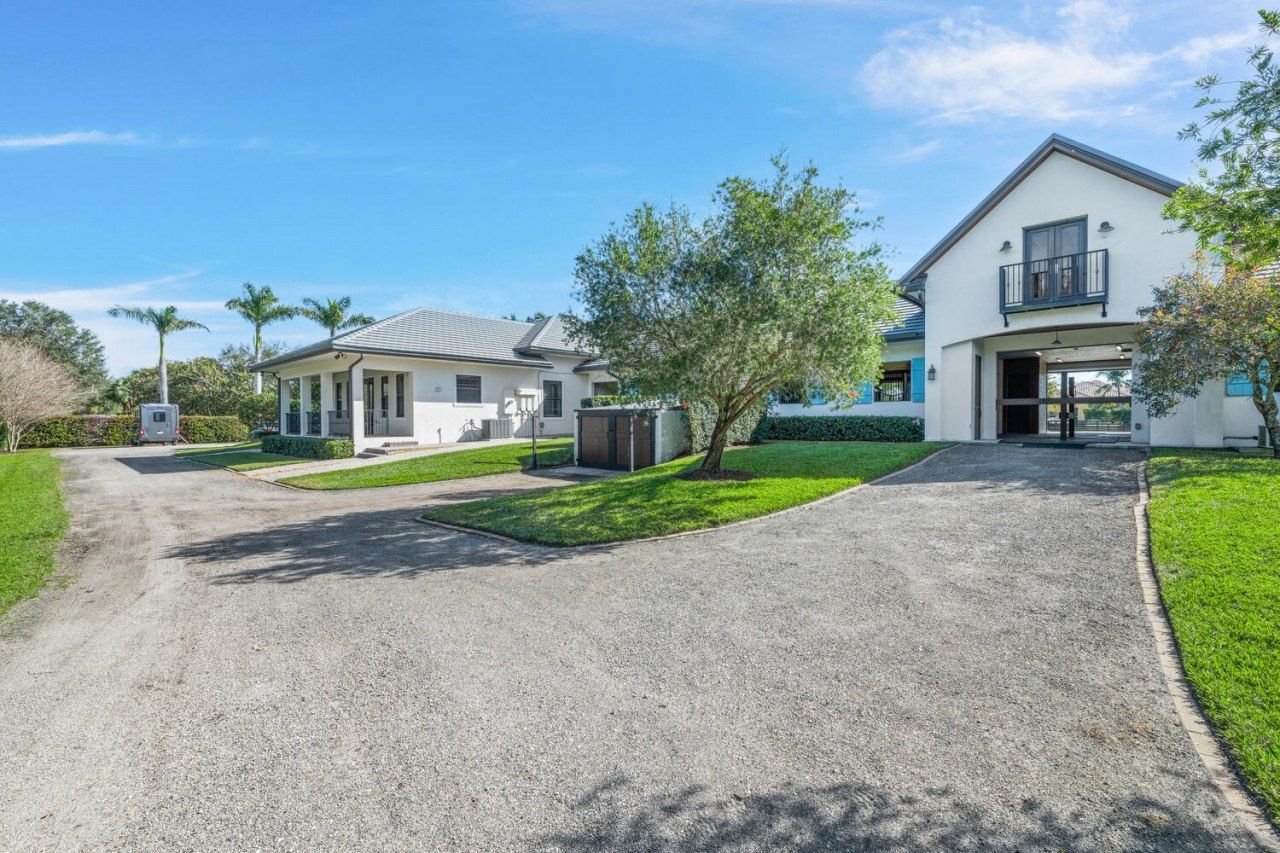 4915 Stables Way, Wellington, FL 33414 Photo