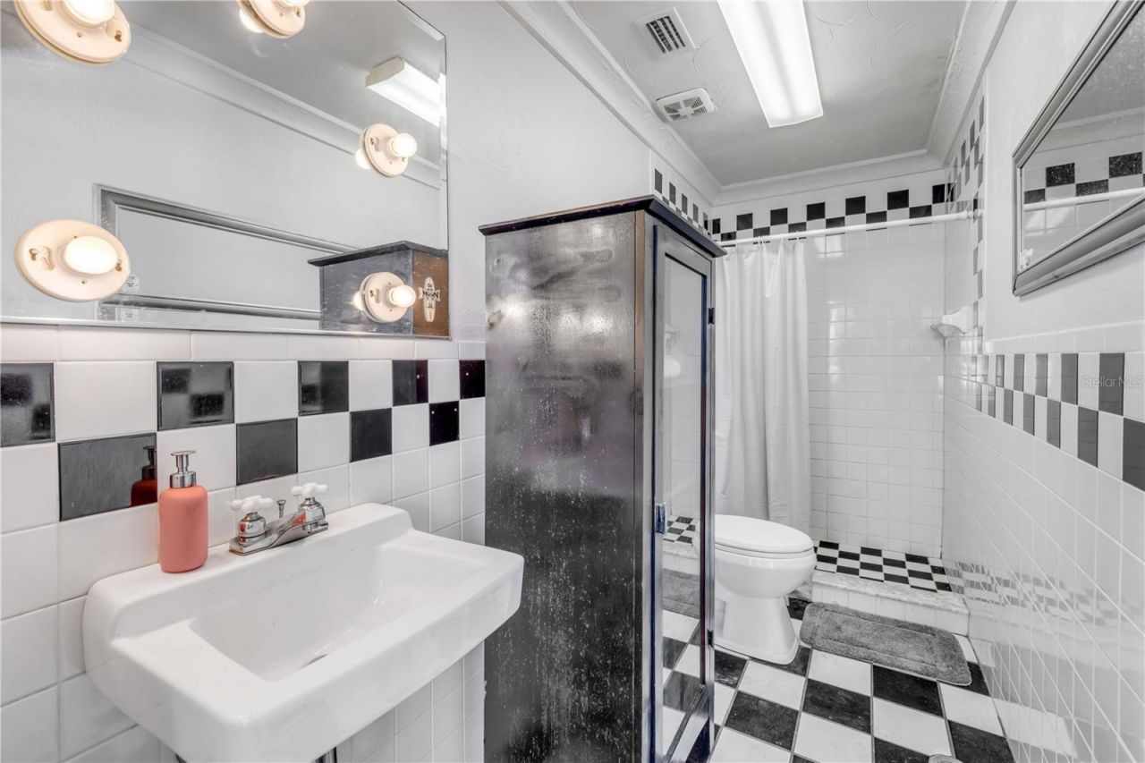 208 Magnolia St, New Smyrna Beach, FL 32168 Photo