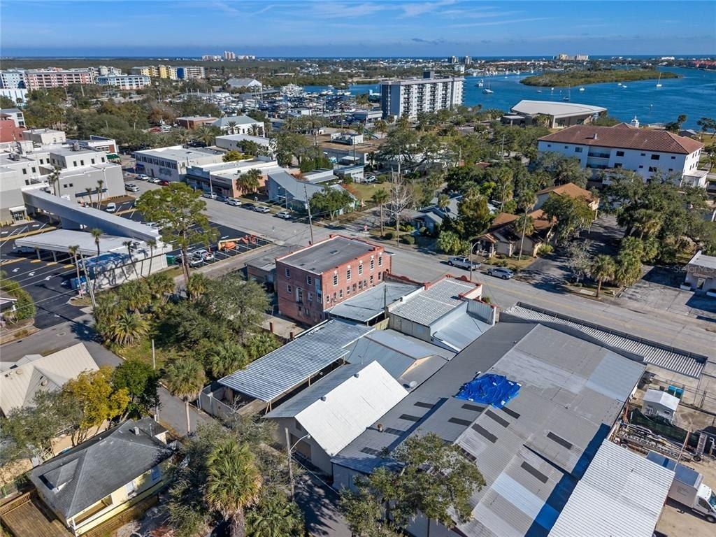 208 Magnolia St, New Smyrna Beach, FL 32168 Photo