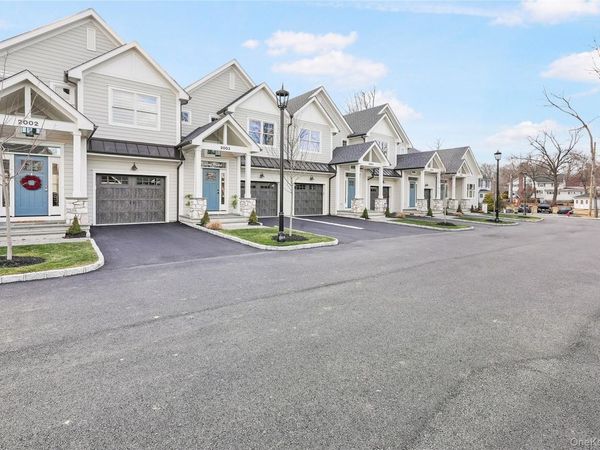 2040 Crompond Road, Unit 22, Yorktown Heights, NY 10598