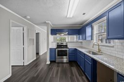 4239 Villas Dr. photo 4