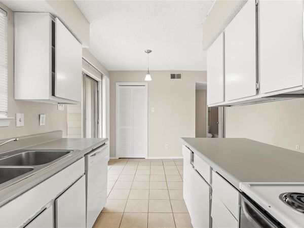 1601 Mary K Lane, White Settlement, TX 76108