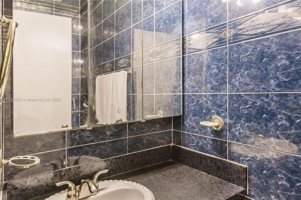 7215 W 3rd Ave, Hialeah, FL 33014 Photo