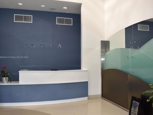 6365 Collins Ave, Unit 4209, Miami Beach, FL 33141