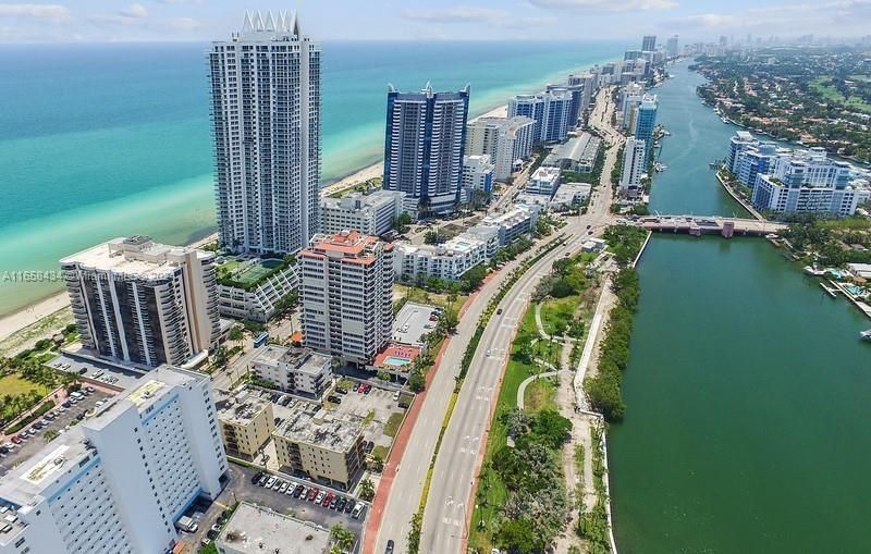 6365 Collins Ave, Unit 4209, Miami Beach, FL 33141 Photo