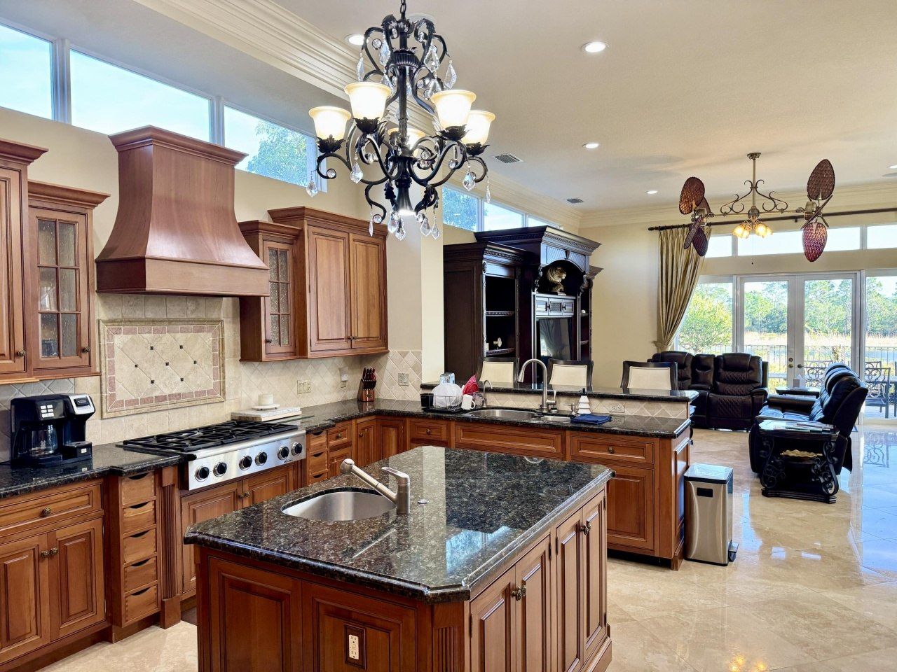 110 SE Rio Casarano, Port Saint Lucie, FL 34984 Photo