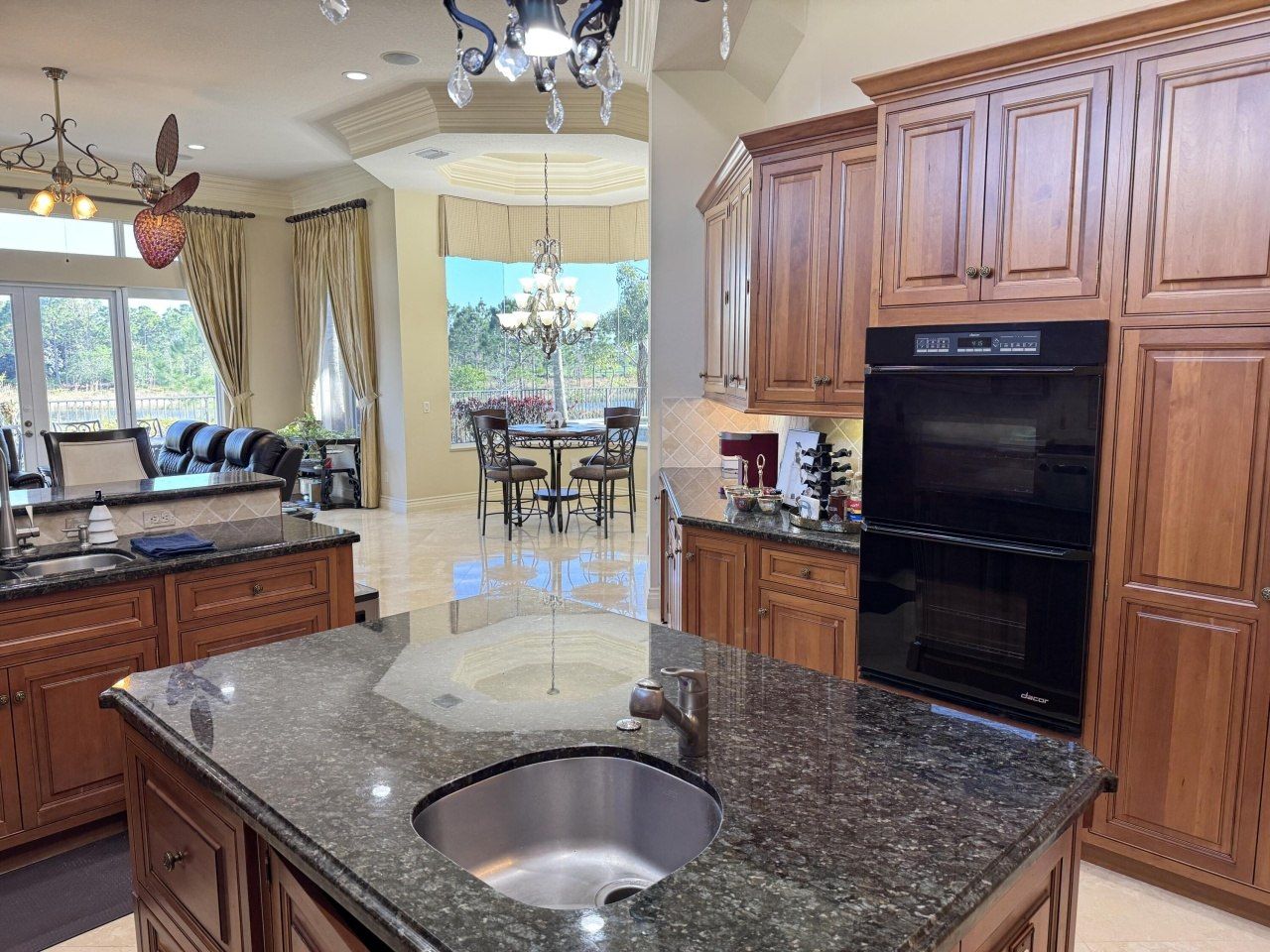 110 SE Rio Casarano, Port Saint Lucie, FL 34984 Photo