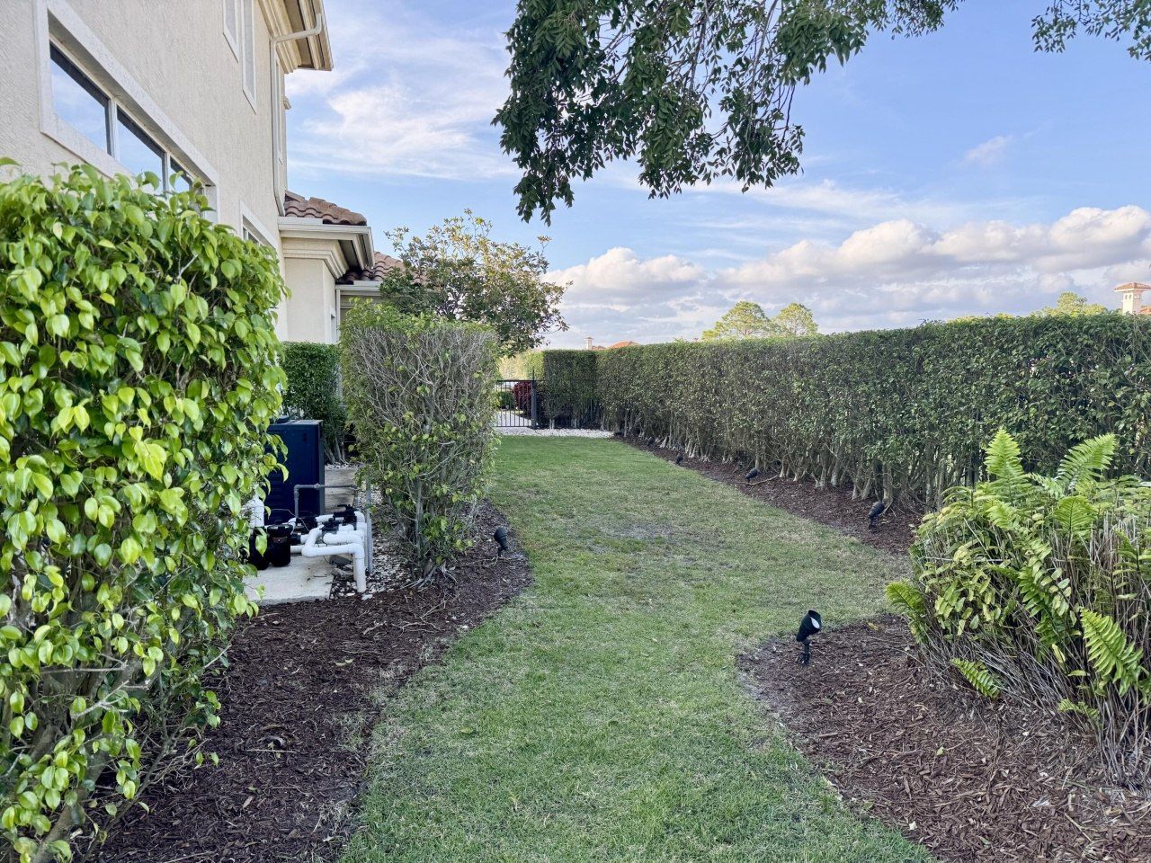 110 SE Rio Casarano, Port Saint Lucie, FL 34984 Photo