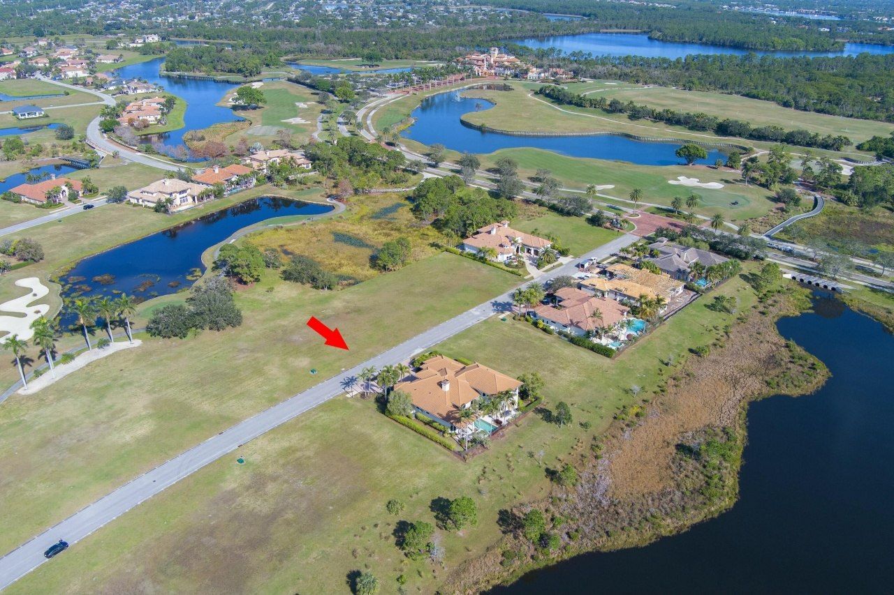 110 SE Rio Casarano, Port Saint Lucie, FL 34984 Photo