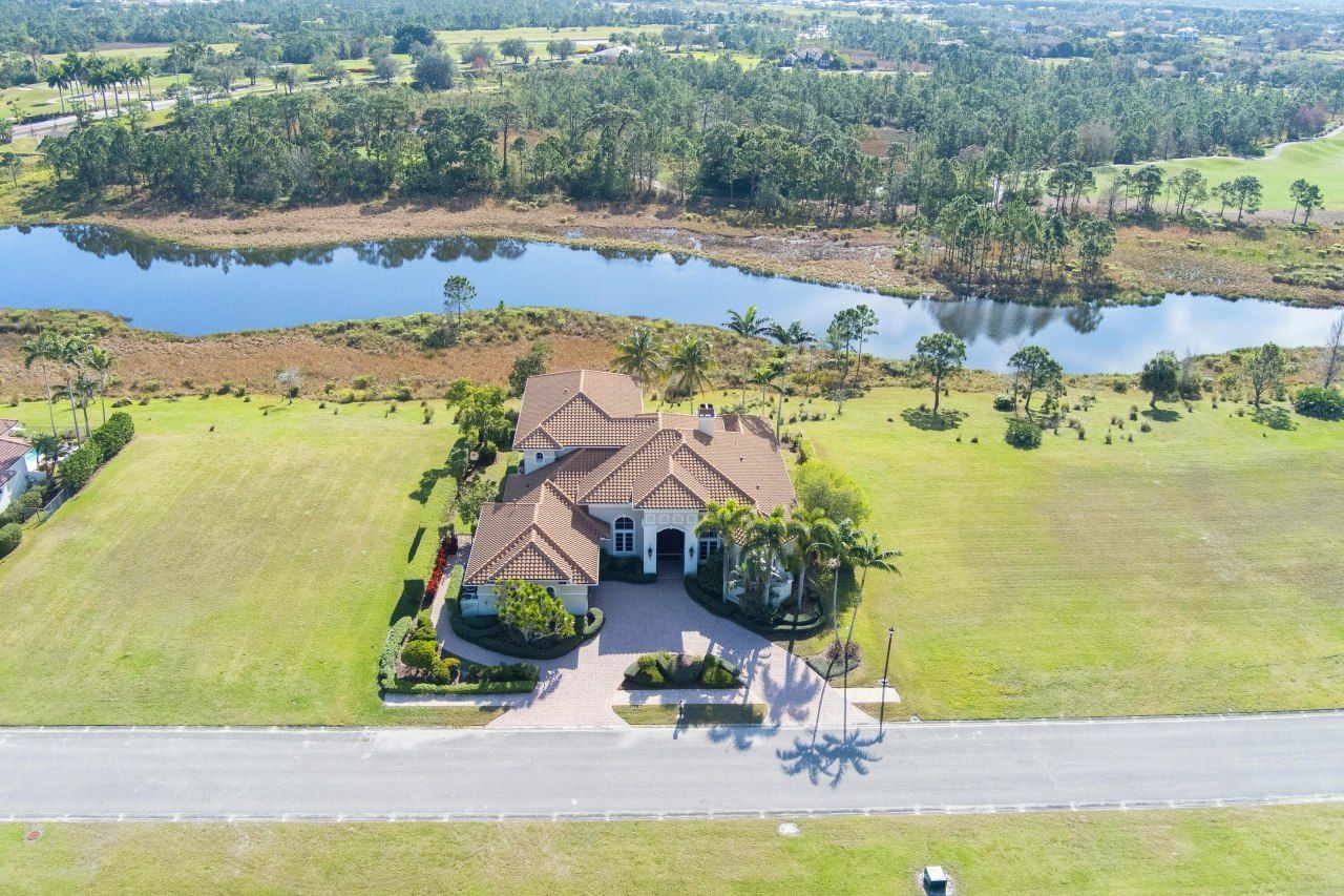 110 SE Rio Casarano, Port Saint Lucie, FL 34984 Photo