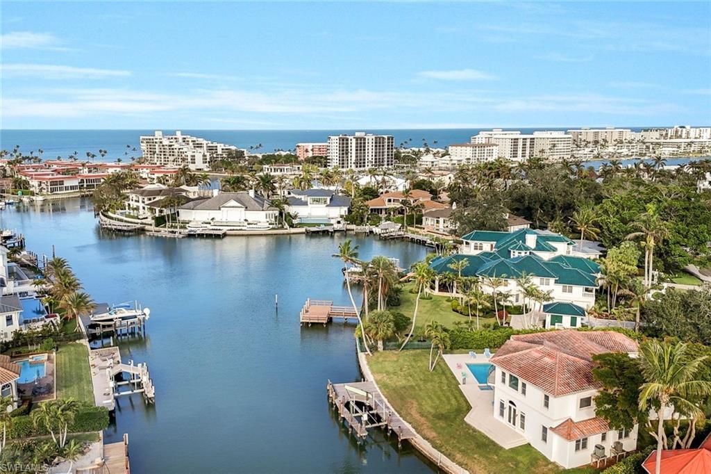 350 Bow Line Bend, Naples, FL 34103 Photo