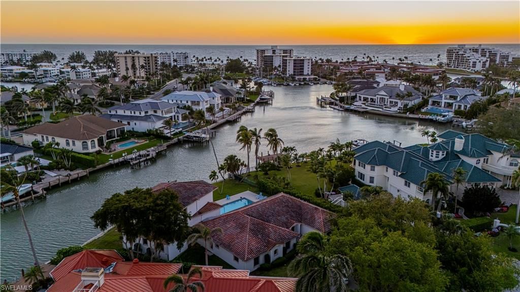 350 Bow Line Bend, Naples, FL 34103 Photo