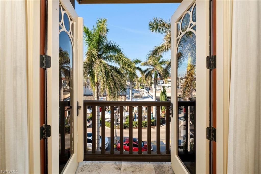 868 5th Ave S, Unit 3A, Naples, FL 34102 Photo