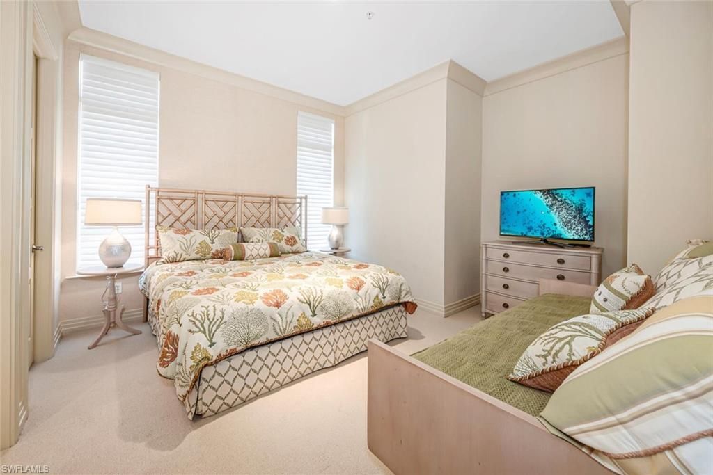 868 5th Ave S, Unit 3A, Naples, FL 34102 Photo