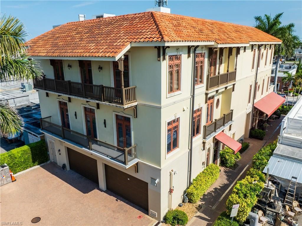 868 5th Ave S, Unit 3A, Naples, FL 34102 Photo