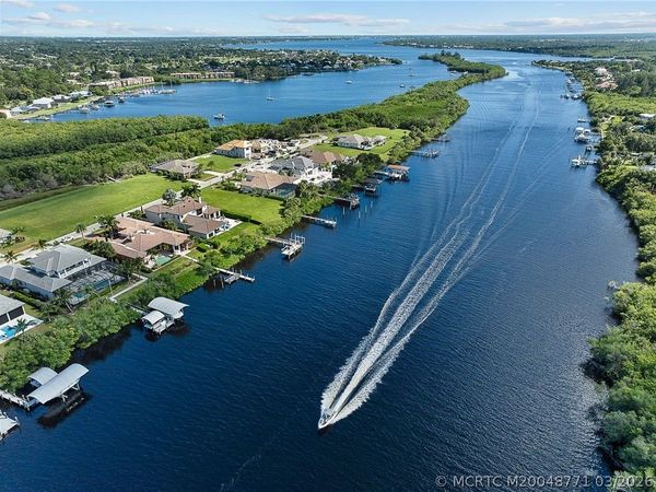 201 SE Fiore Bello, Port St Lucie, FL 34952