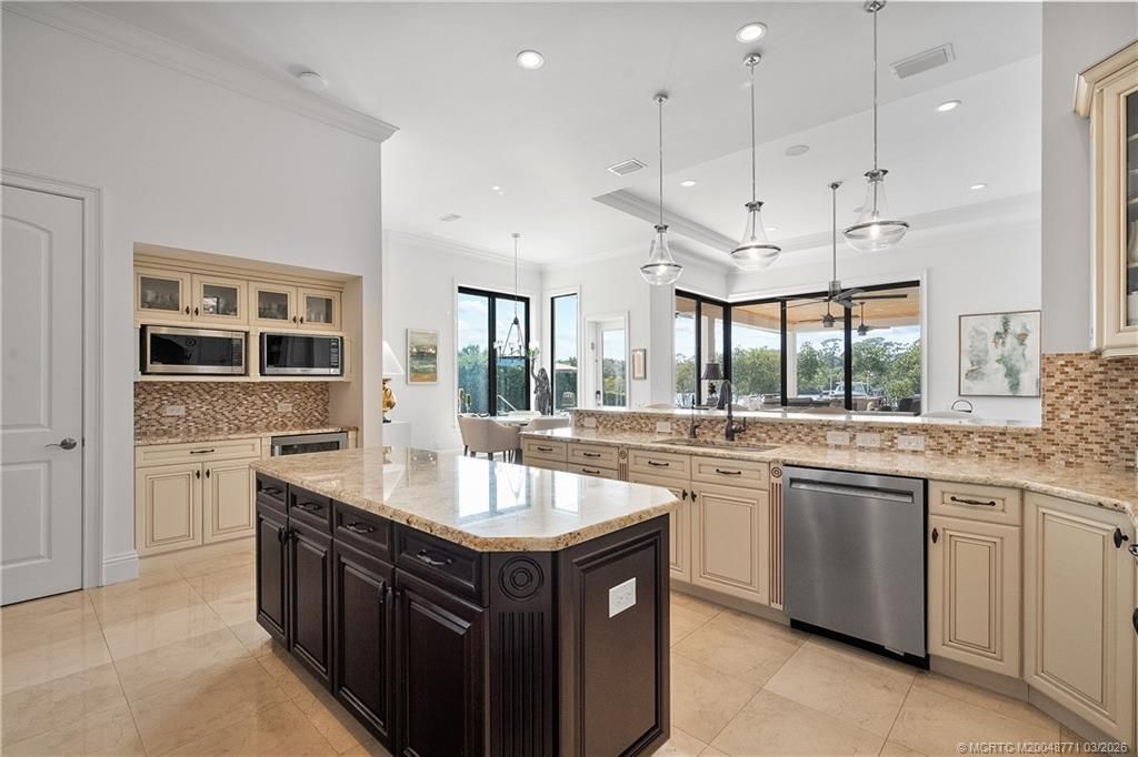 201 SE Fiore Bello, Port Saint Lucie, FL 34952 Photo