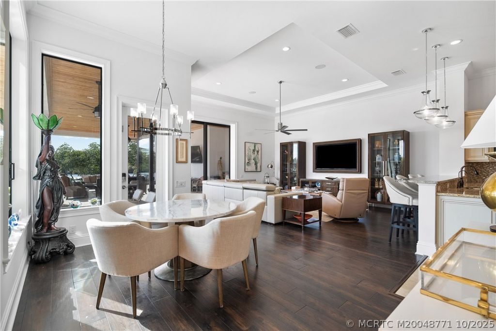 201 SE Fiore Bello, Port Saint Lucie, FL 34952 Photo