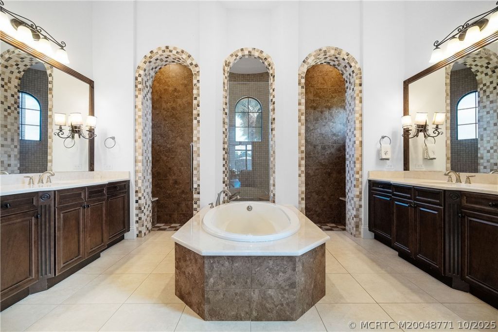 201 SE Fiore Bello, Port Saint Lucie, FL 34952 Photo