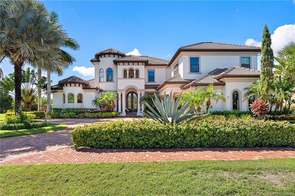 201 SE Fiore Bello, Port Saint Lucie, FL 34952 Photo