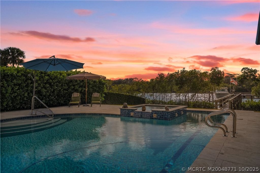201 SE Fiore Bello, Port Saint Lucie, FL 34952 Photo