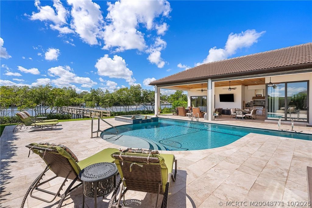 201 SE Fiore Bello, Port Saint Lucie, FL 34952 Photo