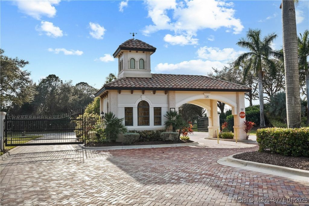 201 SE Fiore Bello, Port Saint Lucie, FL 34952 Photo