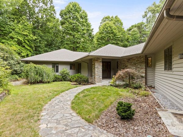 100 Elmridge Drive, Flat Rock, NC 28731