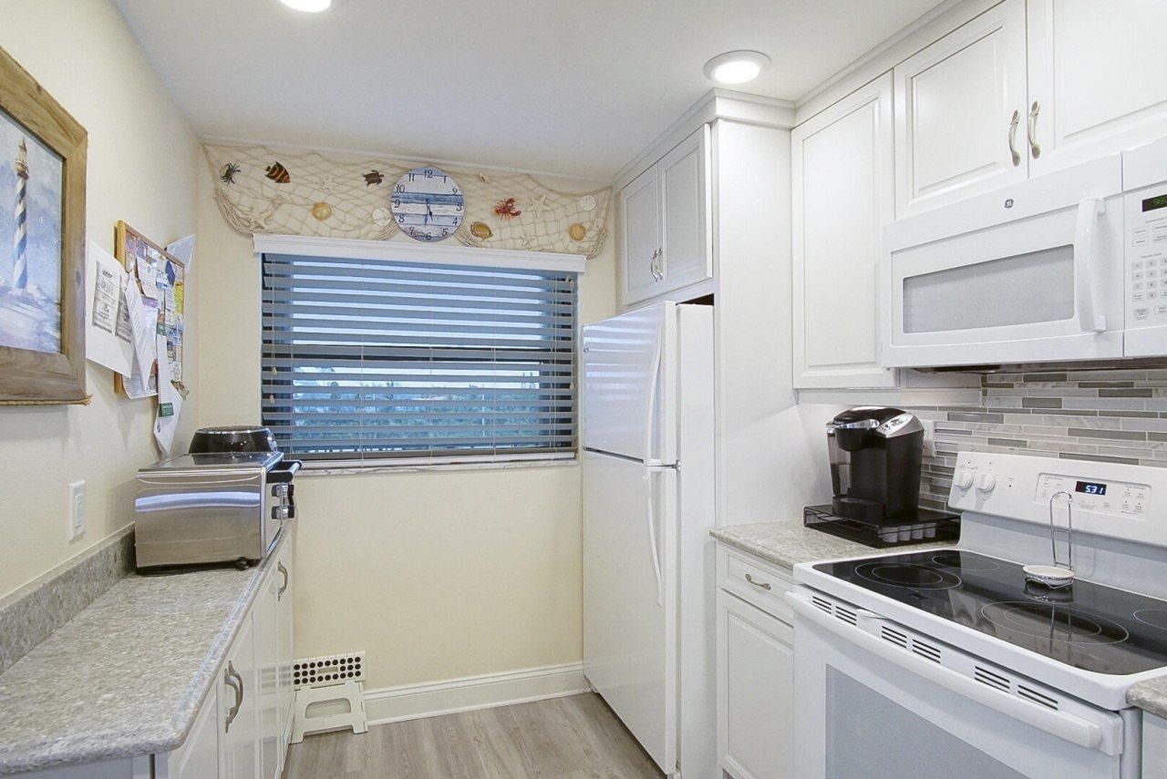 10310 S Ocean Drive, Unit 405, Jensen Beach, FL 34957 Photo