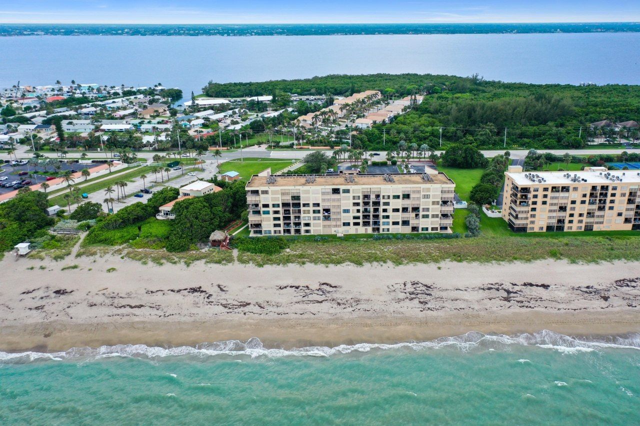 10310 S Ocean Drive, Unit 405, Jensen Beach, FL 34957 Photo