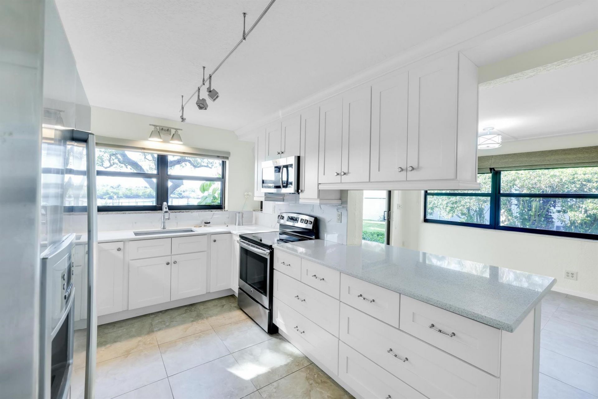 374 Golfview Rd, Unit 106, North Palm Beach, FL 33408 Photo