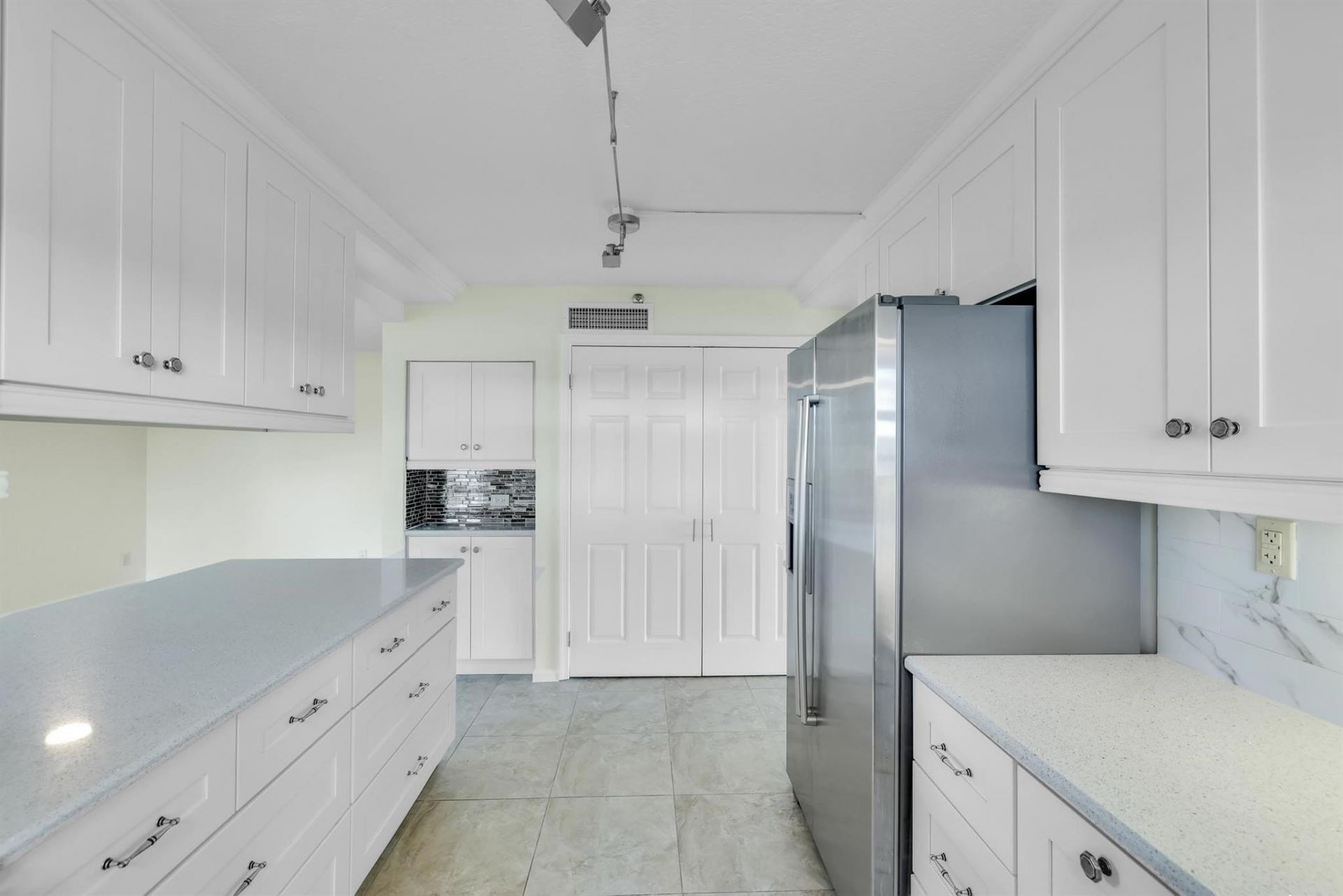 374 Golfview Rd, Unit 106, North Palm Beach, FL 33408 Photo