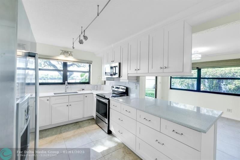 374 Golfview Rd, Unit 106, North Palm Beach, FL 33408 Photo