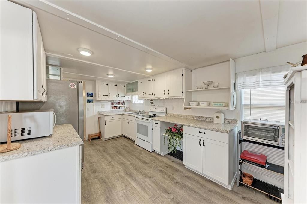 1610 Iowa Avenue, Bradenton, FL 34207 Photo