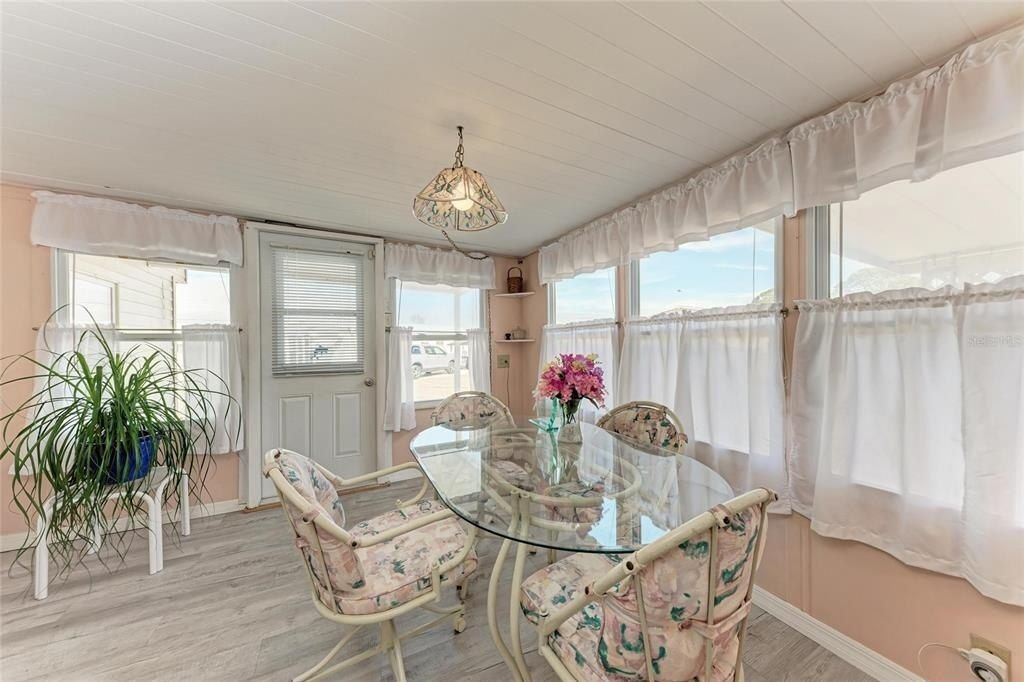 1610 Iowa Avenue, Bradenton, FL 34207 Photo