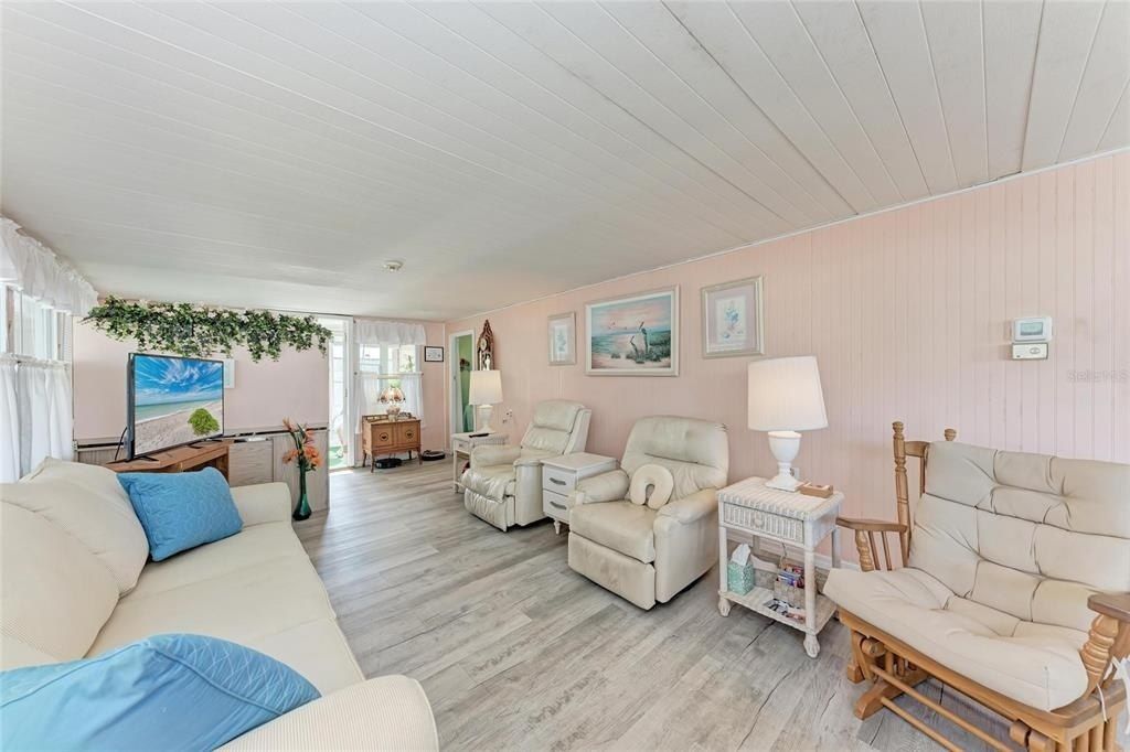 1610 Iowa Avenue, Bradenton, FL 34207 Photo