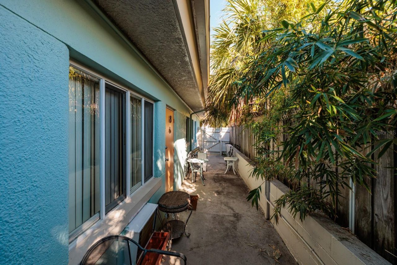 206 9th Avenue Ne, Saint Petersburg, FL 33701 Photo