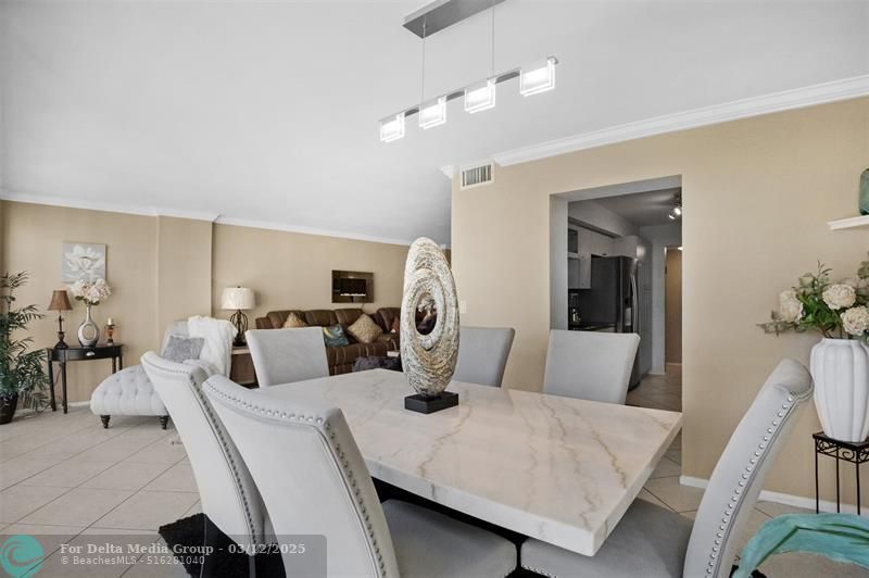 200 Leslie Drive, Unit 915, Hallandale Beach, FL 33009 Photo