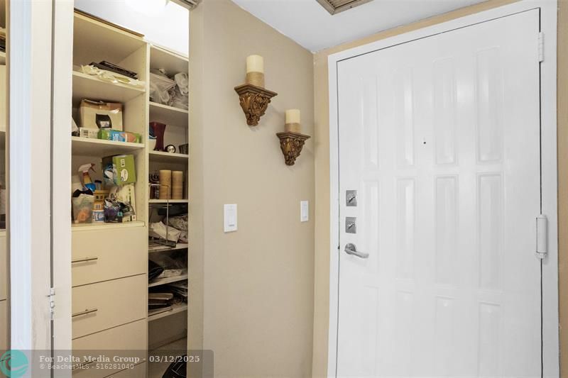 200 Leslie Drive, Unit 915, Hallandale Beach, FL 33009 Photo