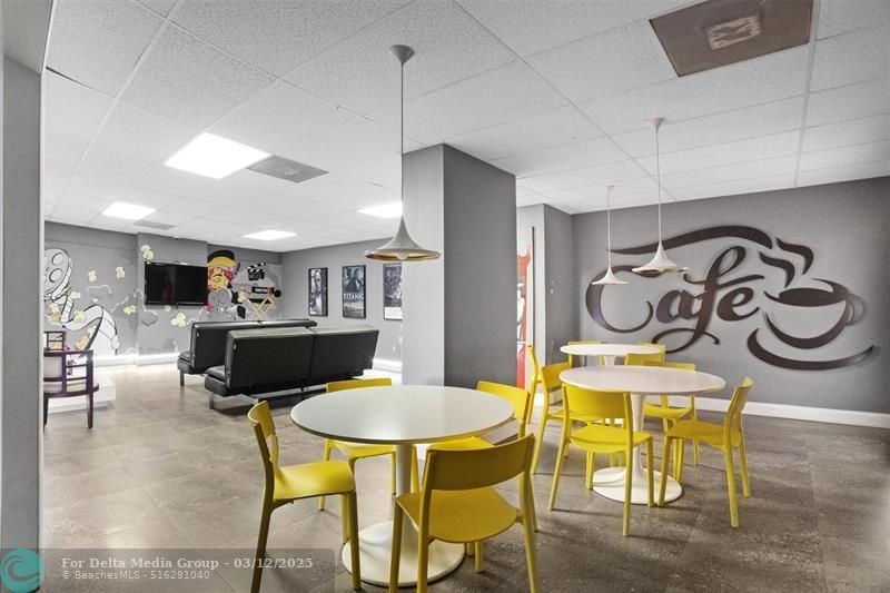 200 Leslie Drive, Unit 915, Hallandale Beach, FL 33009 Photo